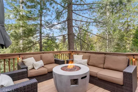 Exterior - 269 Massive, Lake Arrowhead, CA 92352 photo 6 of 11
