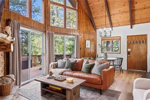 Living - 269 Massive, Lake Arrowhead, CA 92352 photo 2 of 4