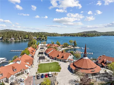 View/Area - 269 Massive, Lake Arrowhead, CA 92352 photo 5 of 9