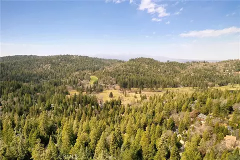 View/Area - 269 Massive, Lake Arrowhead, CA 92352 photo 2 of 9