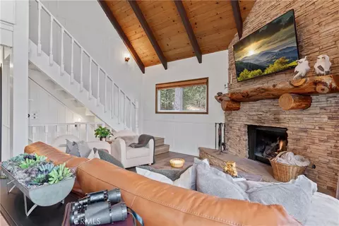 Living - 269 Massive, Lake Arrowhead, CA 92352 photo 4 of 4