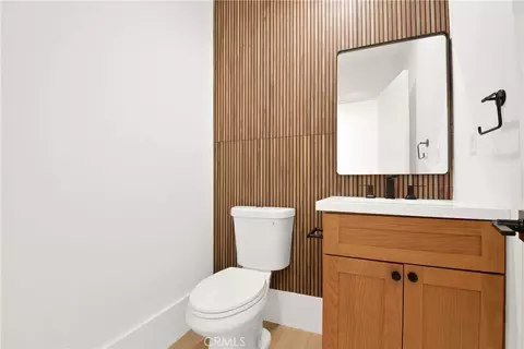 Bath - 2995 E Del Mar, Pasadena, CA 91107 photo 5 of 5