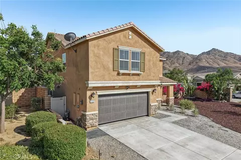 Exterior - 7572 Blue Oak, Riverside, CA 92507 photo 10 of 13