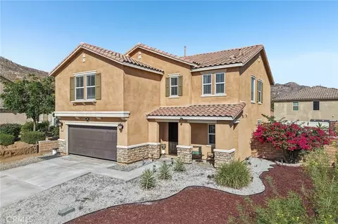 7572 Blue Oak, Riverside, CA 92507