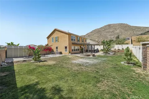 Exterior - 7572 Blue Oak, Riverside, CA 92507 photo 5 of 13