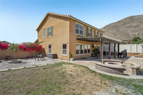 Exterior - 7572 Blue Oak, Riverside, CA 92507 photo 6 of 13
