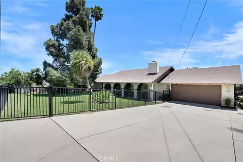 6198 Limonite, Jurupa Valley, CA 92509
