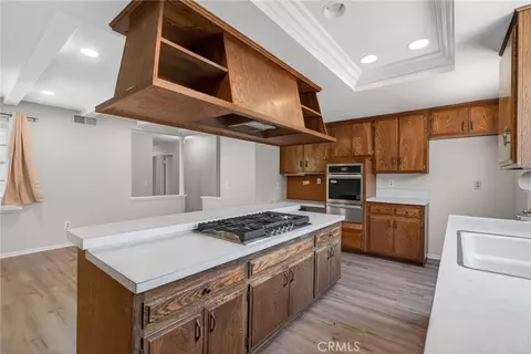 Kitchen - 10852 Kloiber St, Riverside, CA 92505 photo 4 of 6
