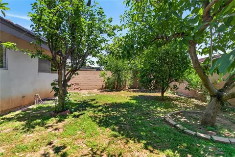 Exterior - 10852 Kloiber St, Riverside, CA 92505 photo 4 of 10