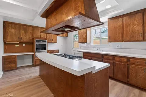 Kitchen - 10852 Kloiber St, Riverside, CA 92505 photo 3 of 6