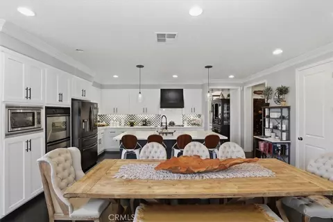 Dining - 11050 Buttonbush Ct, Corona, CA 92883 photo 5 of 5