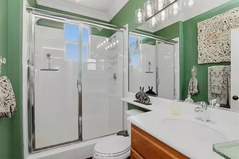 Bath - 11050 Buttonbush Ct, Corona, CA 92883 photo 1 of 4