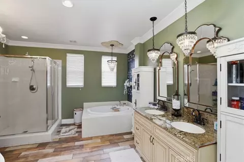 Bath - 11050 Buttonbush Ct, Corona, CA 92883 photo 2 of 4