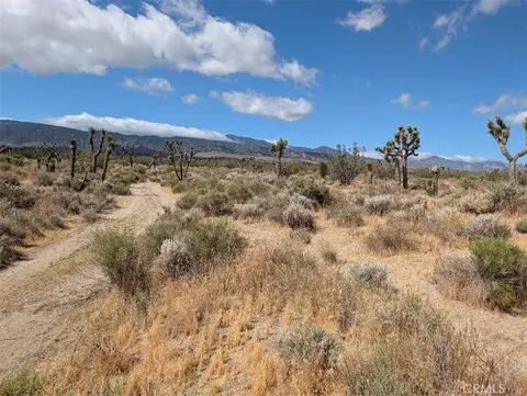 27 248th, Llano, CA 93544 photo 6