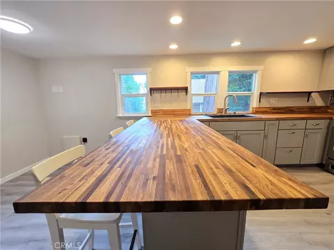 Kitchen - 26058 Fire Hall Loop, Twin Peaks, CA 92391 photo 3 of 7