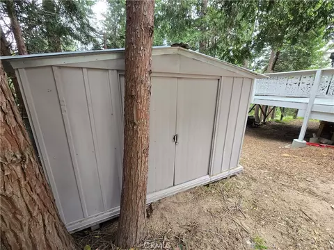 Exterior - 26058 Fire Hall Loop, Twin Peaks, CA 92391 photo 10 of 13