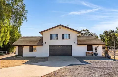 Exterior - 17720 Copper Queen, Perris, CA 92570 photo 6 of 29
