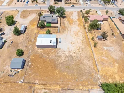 View/Area - 11945 Bornite Ave, Hesperia, CA 92345 photo 8 of 17