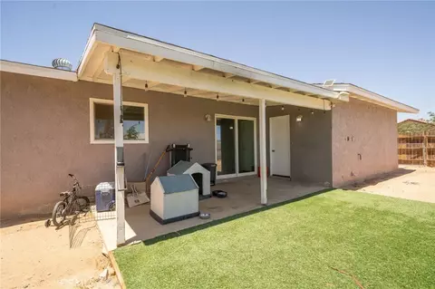 Exterior - 11945 Bornite Ave, Hesperia, CA 92345 photo 6 of 13