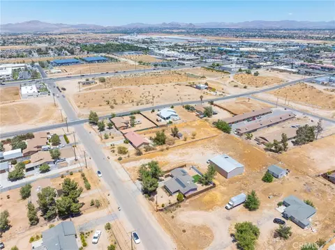 View/Area - 11945 Bornite Ave, Hesperia, CA 92345 photo 15 of 17