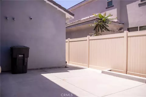 Exterior - 1766 Park Pl, Riverside, CA 92501 photo 7 of 8