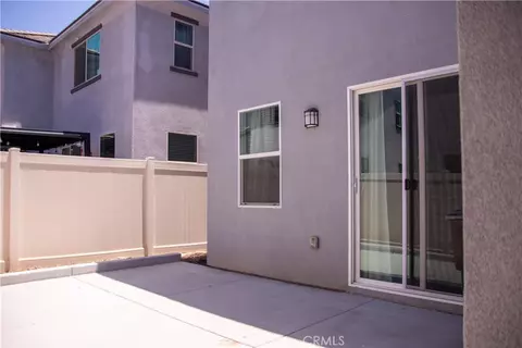 Exterior - 1766 Park Pl, Riverside, CA 92501 photo 6 of 8