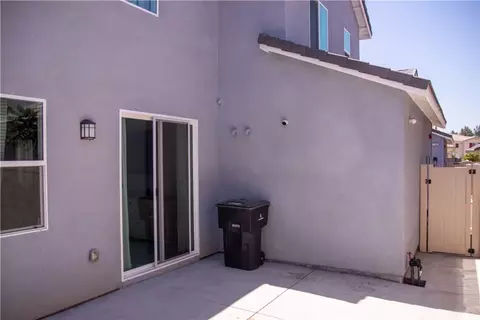 Exterior - 1766 Park Pl, Riverside, CA 92501 photo 4 of 8