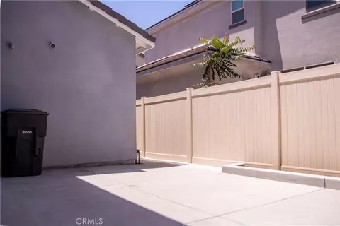 Exterior - 1766 Park Pl, Riverside, CA 92501 photo 3 of 8