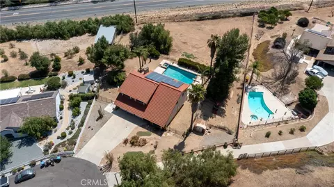 View/Area - 17656 Mockingbird Hill Cir, Riverside, CA 92504 photo 2 of 7