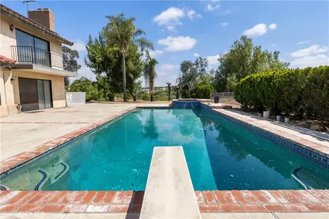 Exterior - 17656 Mockingbird Hill Cir, Riverside, CA 92504 photo 4 of 8