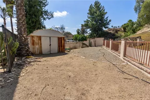 Exterior - 17656 Mockingbird Hill Cir, Riverside, CA 92504 photo 8 of 8