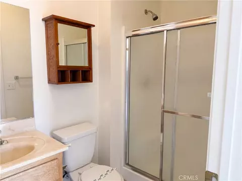 Bath - 15358 Lookout, Apple Valley, CA 92307 photo 4 of 4