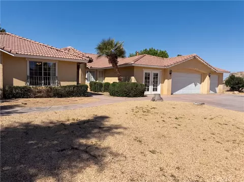 Exterior - 15358 Lookout, Apple Valley, CA 92307 photo 4 of 9