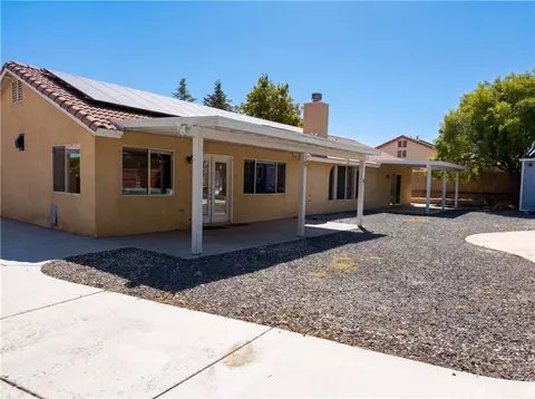 Exterior - 15358 Lookout, Apple Valley, CA 92307 photo 6 of 9