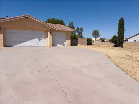 Exterior - 15358 Lookout, Apple Valley, CA 92307 photo 3 of 9