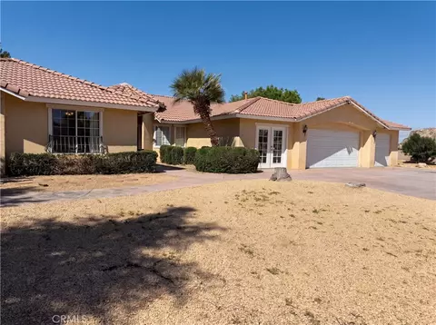 Exterior - 15358 Lookout, Apple Valley, CA 92307 photo 4 of 9