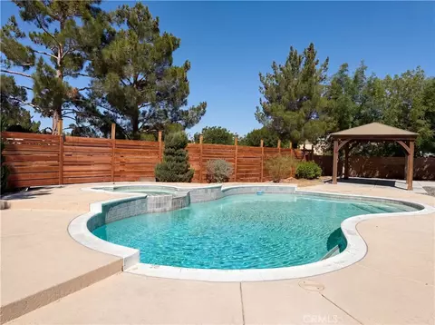 Exterior - 15358 Lookout, Apple Valley, CA 92307 photo 8 of 9