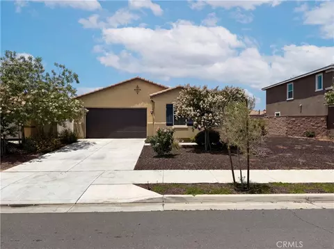 2460 Fernwood, Perris, CA 92570
