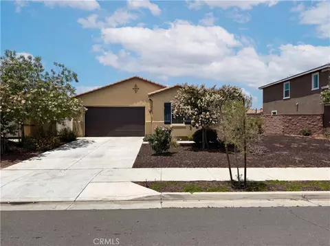 2460 Fernwood Ln, Perris, CA 92570