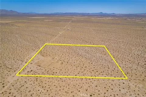 0 N Side, Lucerne Valley, CA 92356 photo 4