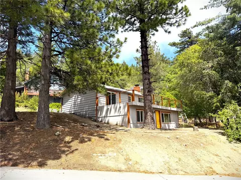 1935 Poplar, Running Springs, CA 92382