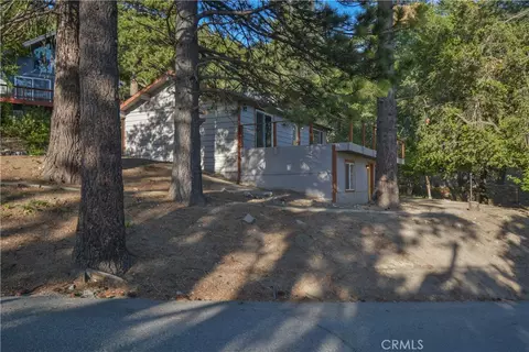 Exterior - 1935 Poplar, Running Springs, CA 92382 photo 6 of 8