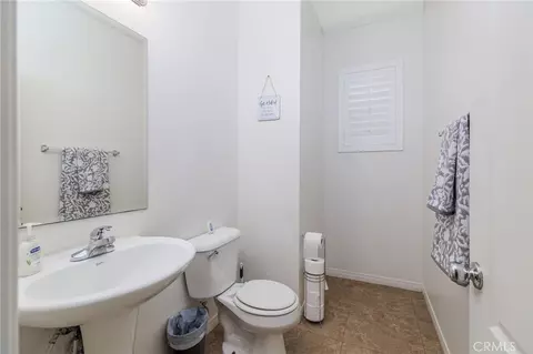 Entry Way - 7579 Isla, Hemet, CA 92545 photo 4 of 6