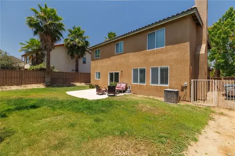 Exterior - 7579 Isla, Hemet, CA 92545 photo 5 of 7