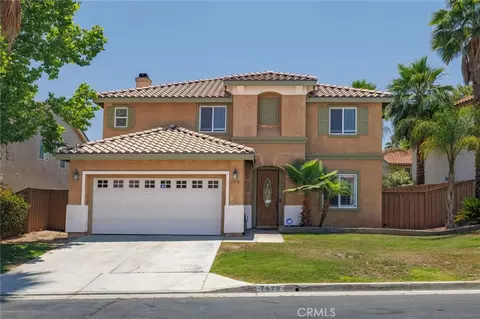 Exterior - 7579 Isla, Hemet, CA 92545 photo 2 of 7