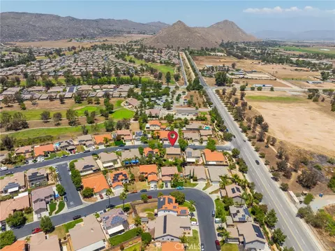 View/Area - 7579 Isla, Hemet, CA 92545 photo 10 of 12