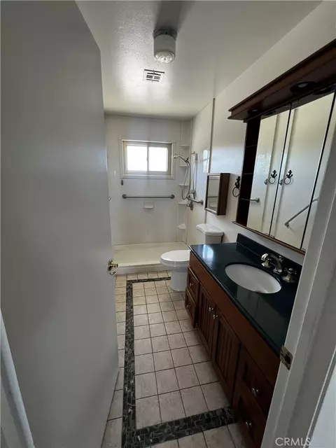 Bath - 9404 Mesa, Lucerne Valley, CA 92356 photo 1 of 1