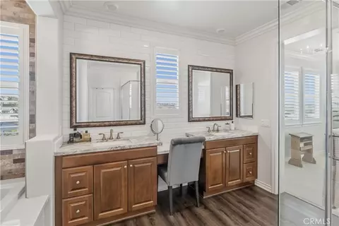 Bath - 13775 Constance Ave, Riverside, CA 92503 photo 2 of 6