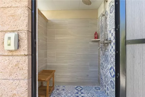 Bath - 13775 Constance Ave, Riverside, CA 92503 photo 5 of 6