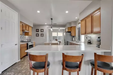 Kitchen - 1447 Birmingham Dr, Perris, CA 92571 photo 2 of 7